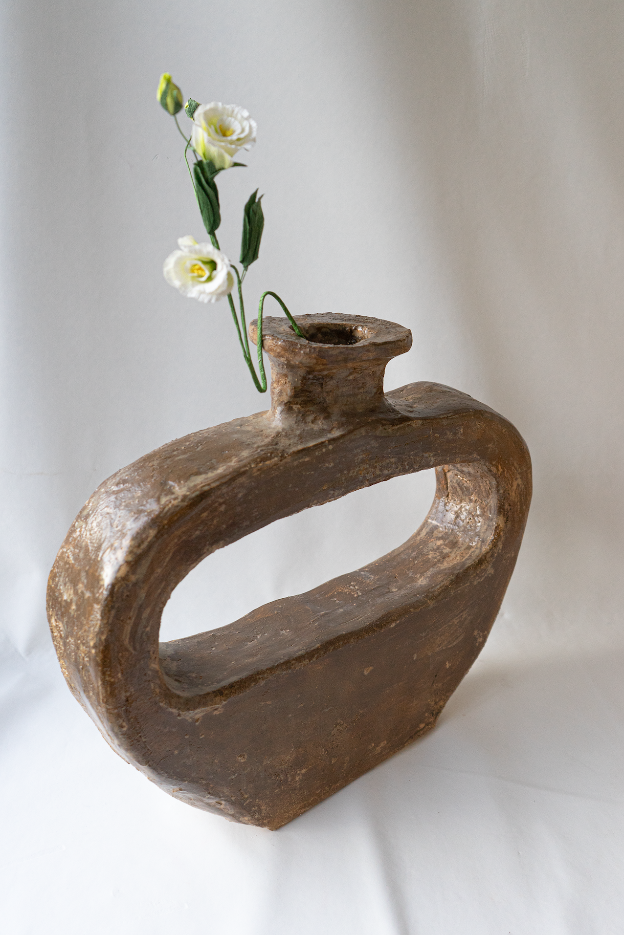 Willem van Hooff — Core Vessel Thick Oval Brown