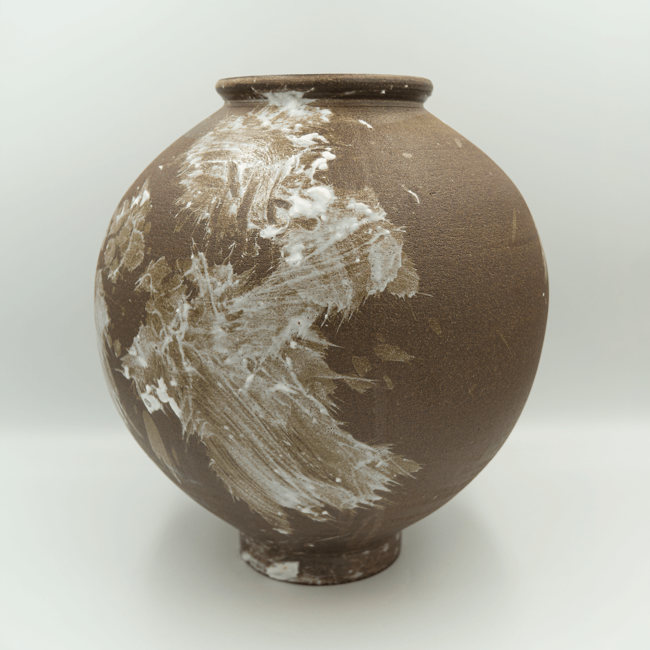 Moon jar Rukoryo Earth
