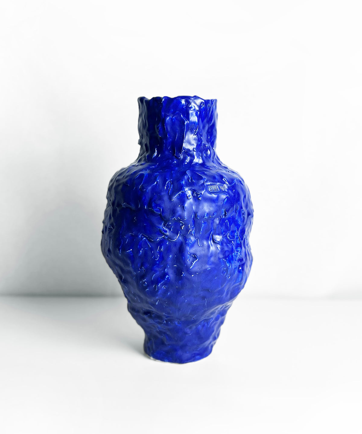 Anna Demidova — Jarrón azul Every Day