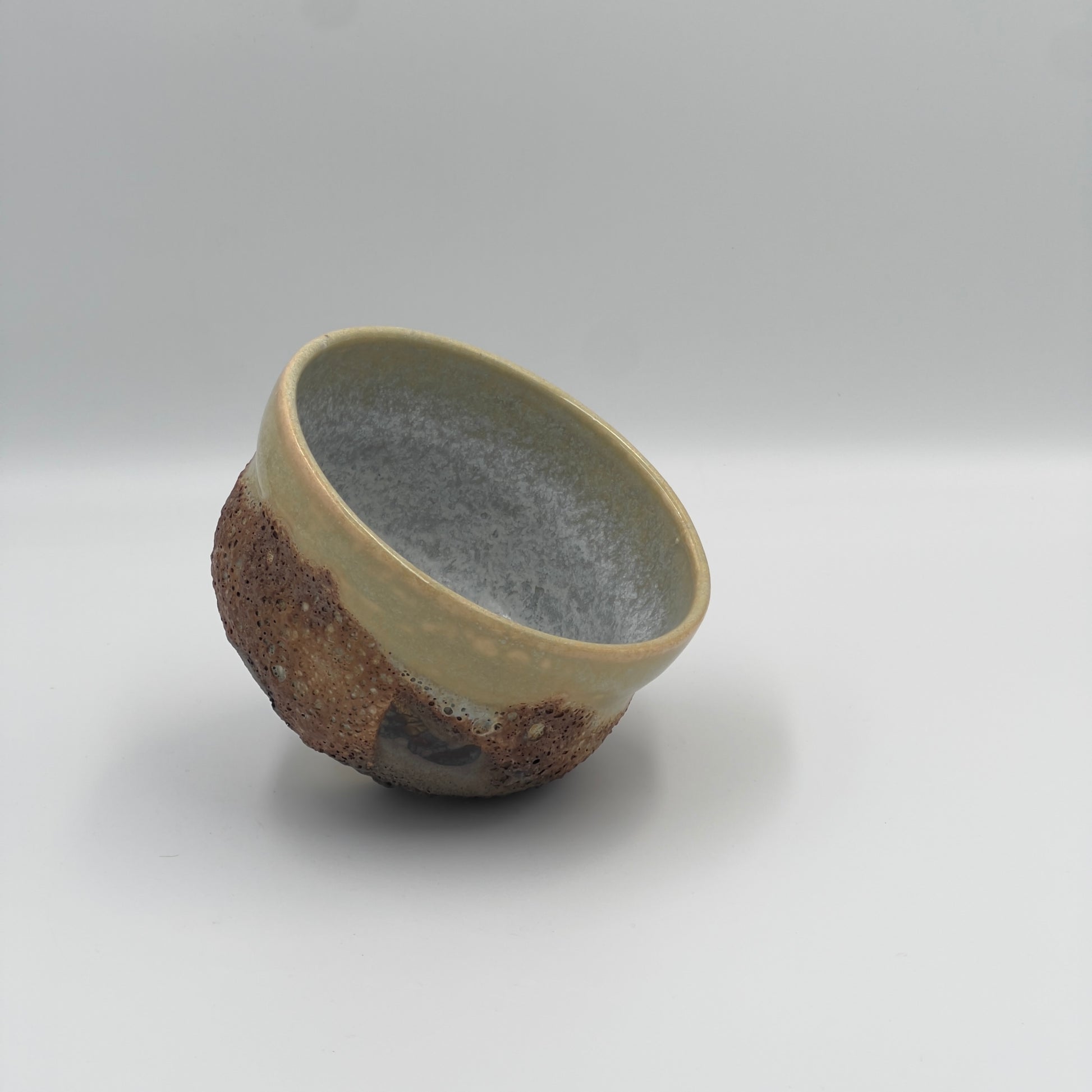Chawan de color ambar de Sergio Basi. Cerámica de artista disponible en ...