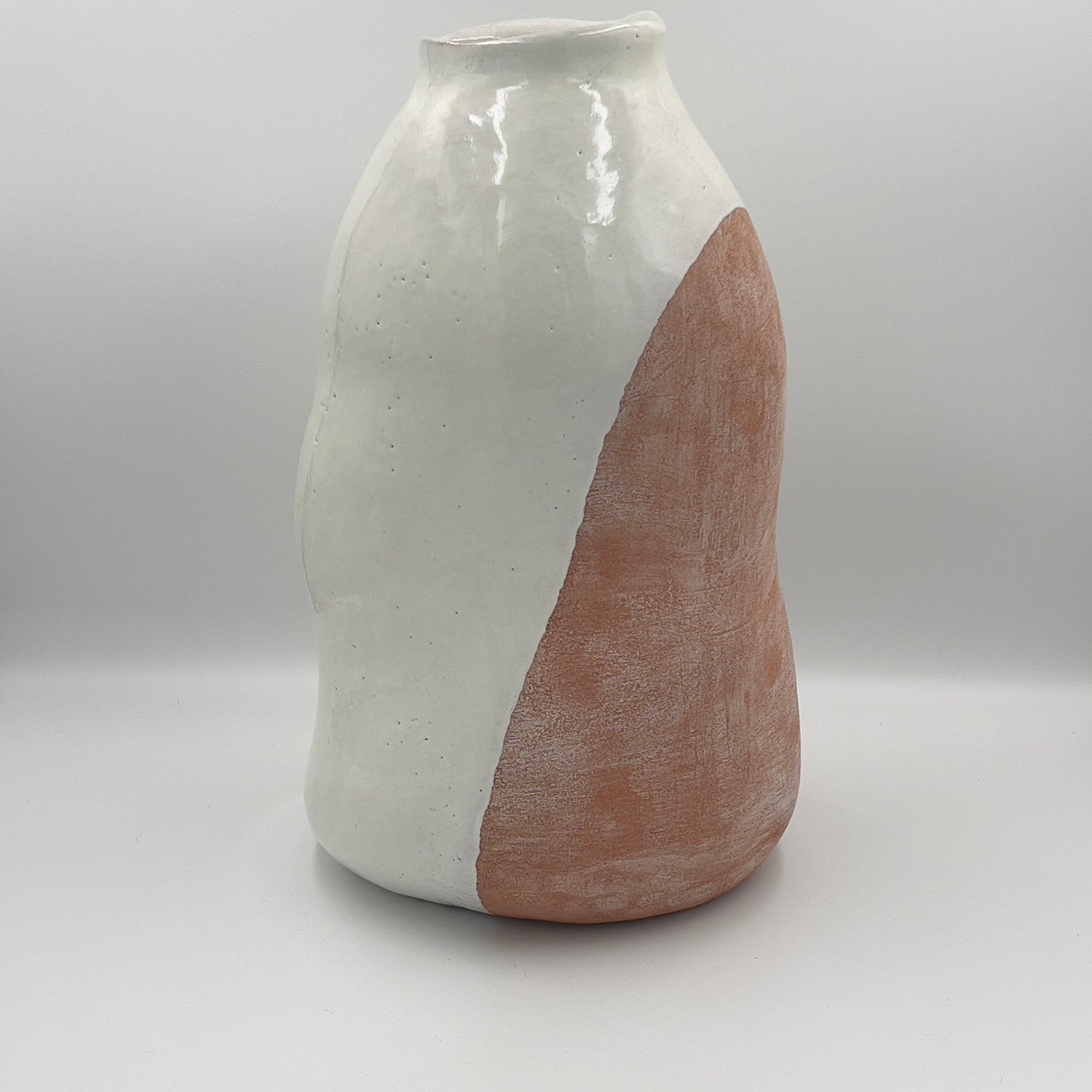 Burrow Vase 1