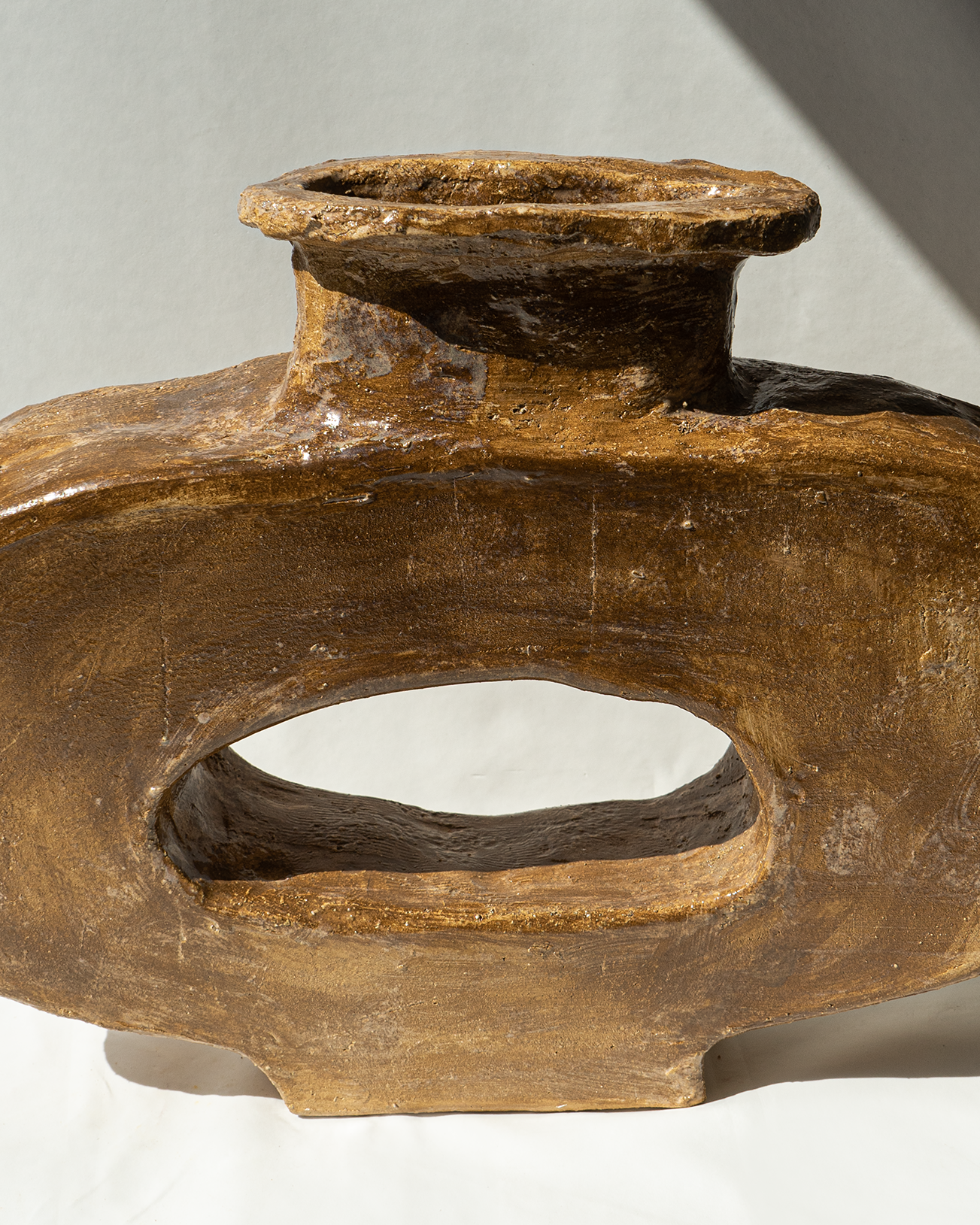 Willem van Hooff — Core Vessel asas marrón